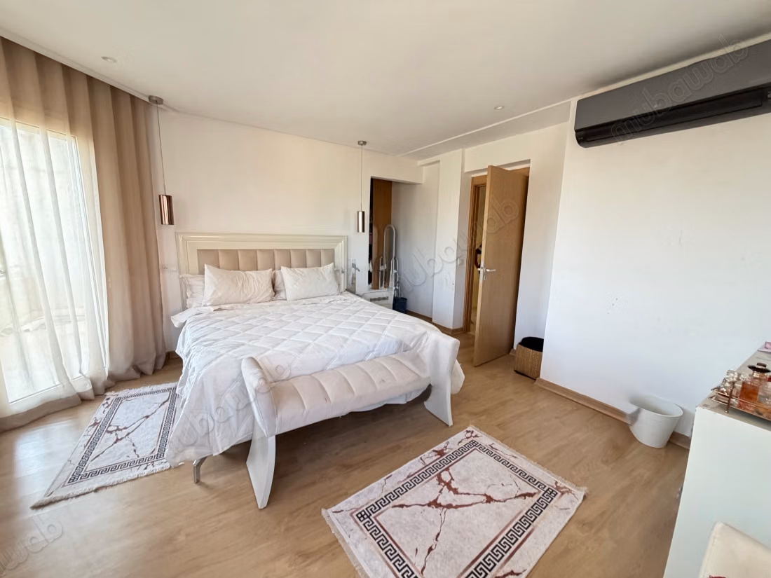 Sale of a modern villa with pool in Tamansourt Marrakech. Area of 275 m²