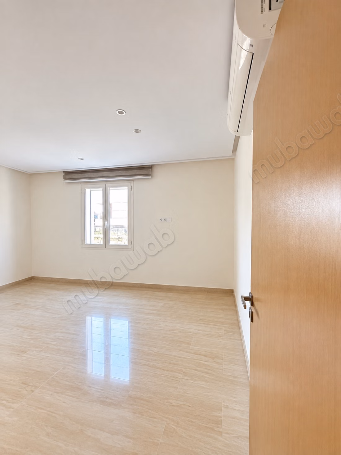 Sale of a modern villa with pool in Tamansourt Marrakech. Area of 275 m²