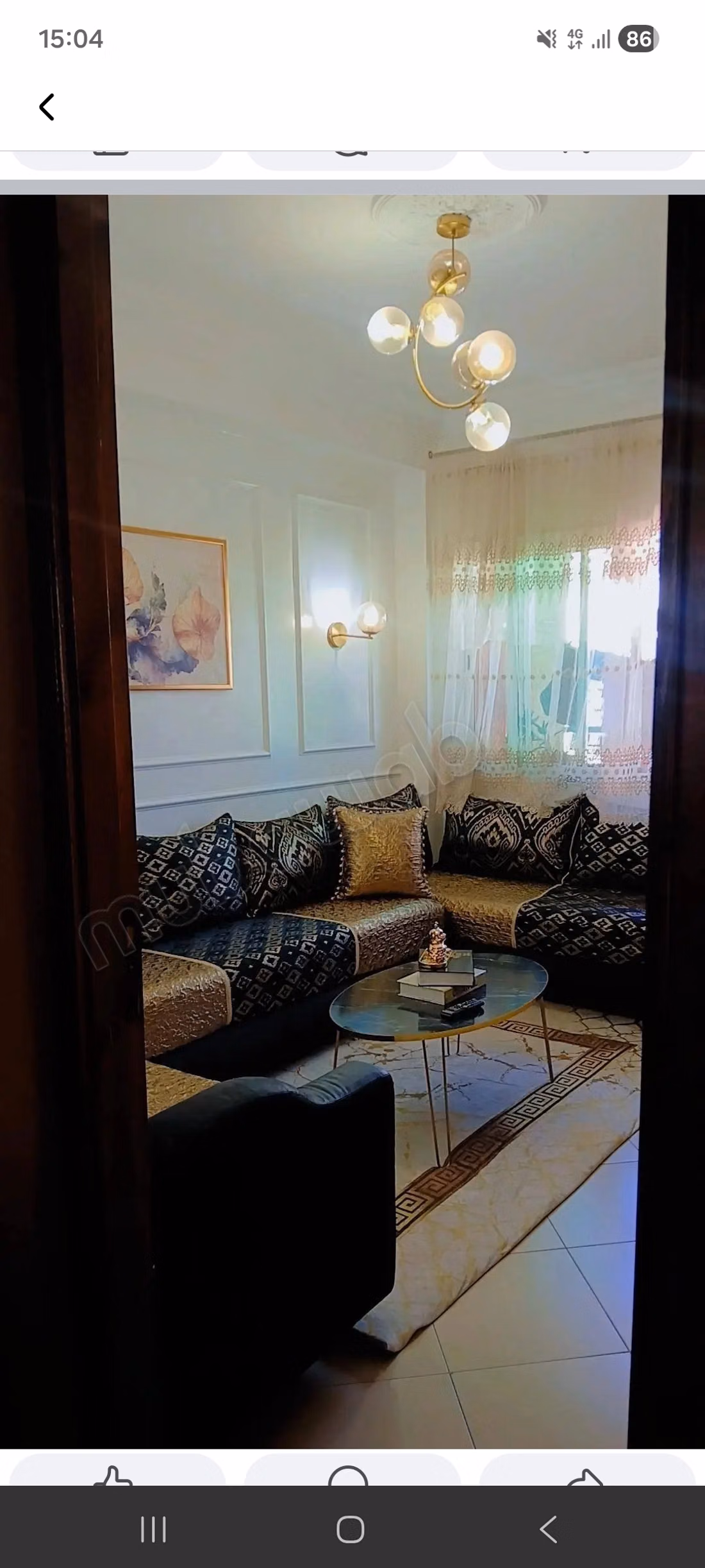 Vente d'un bel appartement à Mkinssia. Surface de 90 m². Salon marocain traditionnel