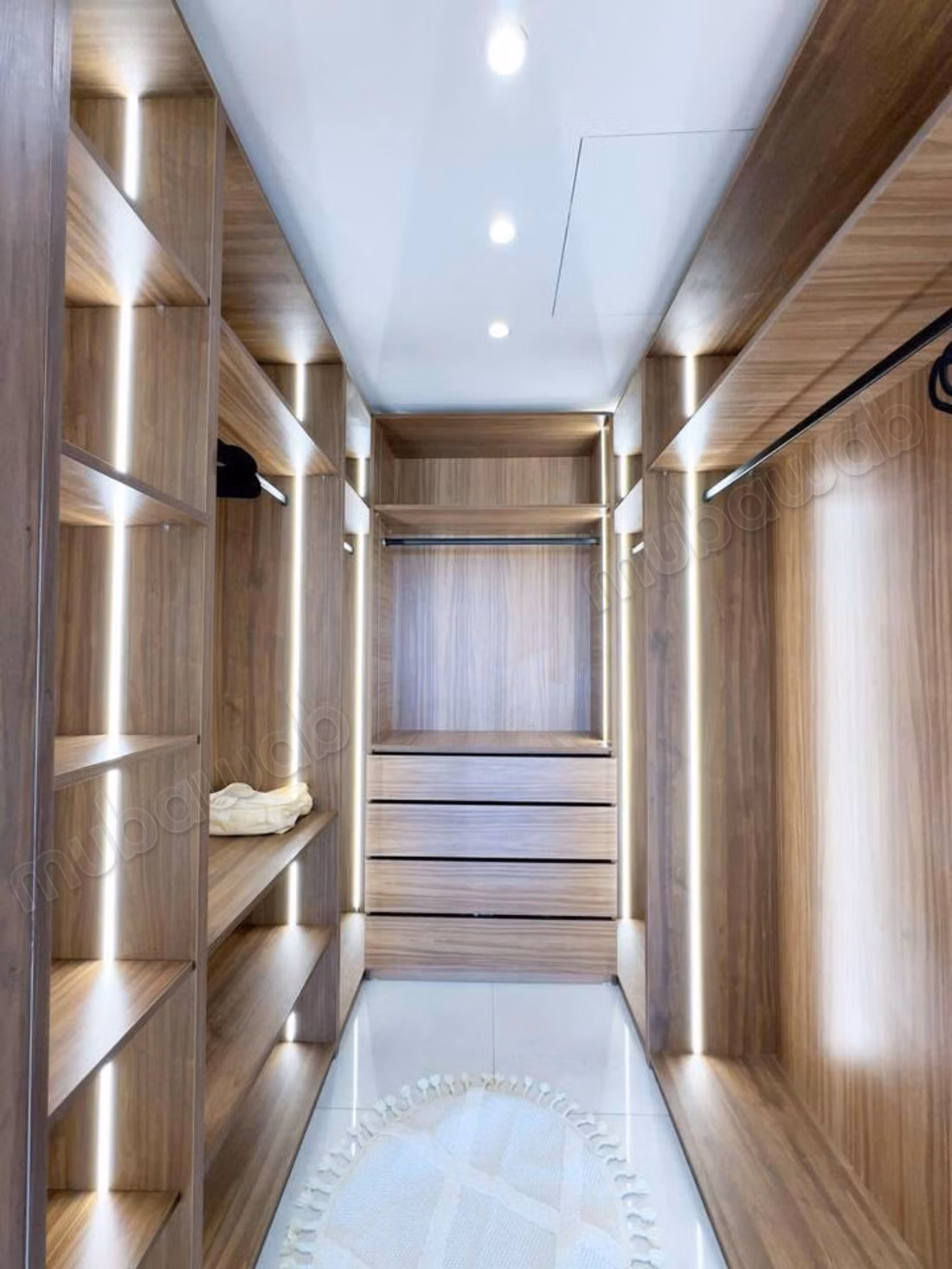 Villa de lujo en venta en la Ruta de Ourika. 4 amplias áreas de estar. Ático