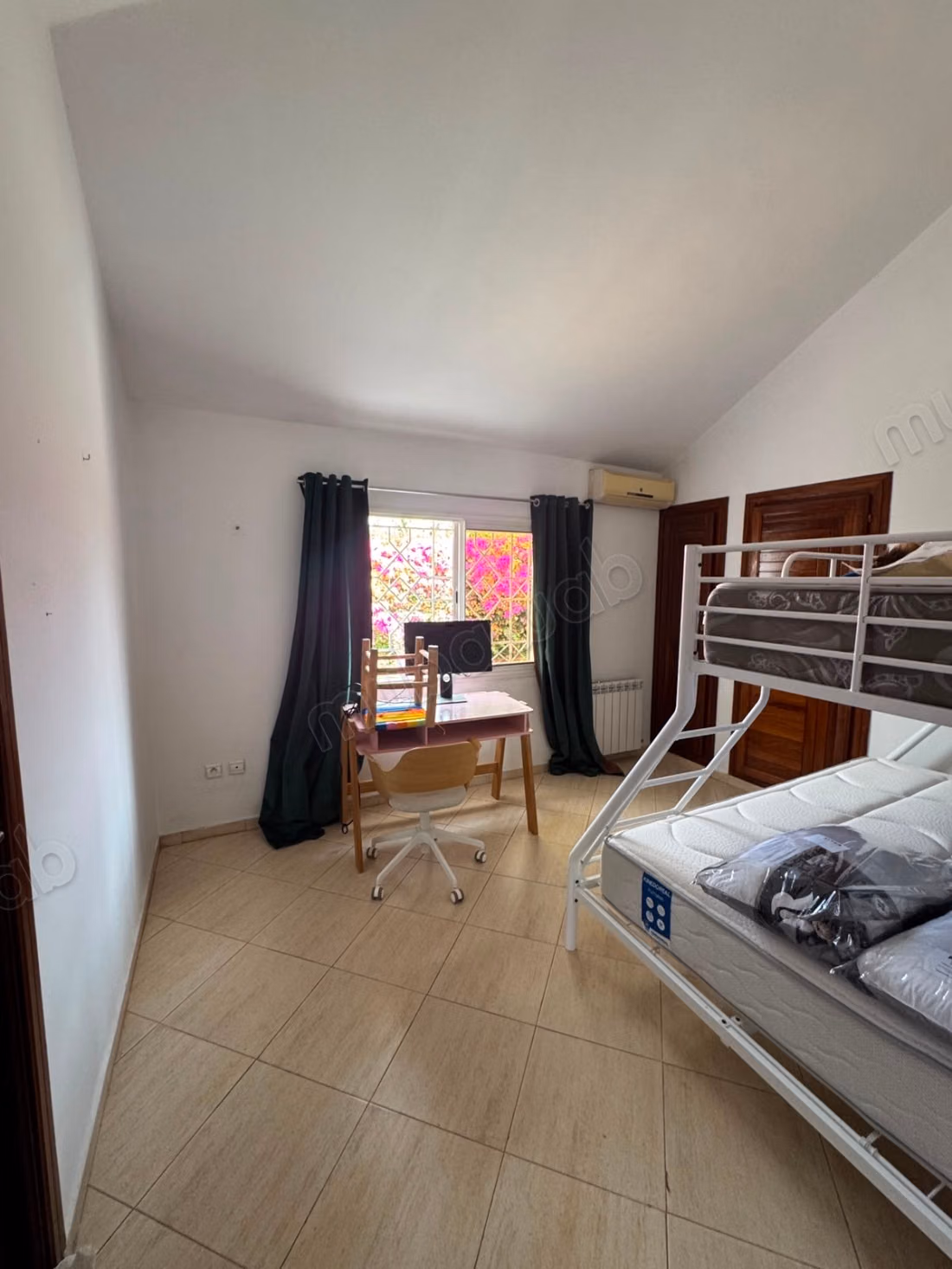 Villa di 2000m² in affitto a Souissi RABAT