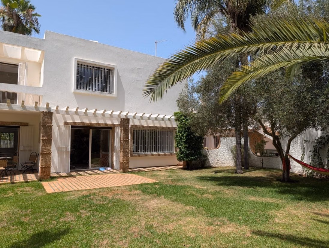 Villa eccezionale IN AFFITTO ben situata a SOUISSI