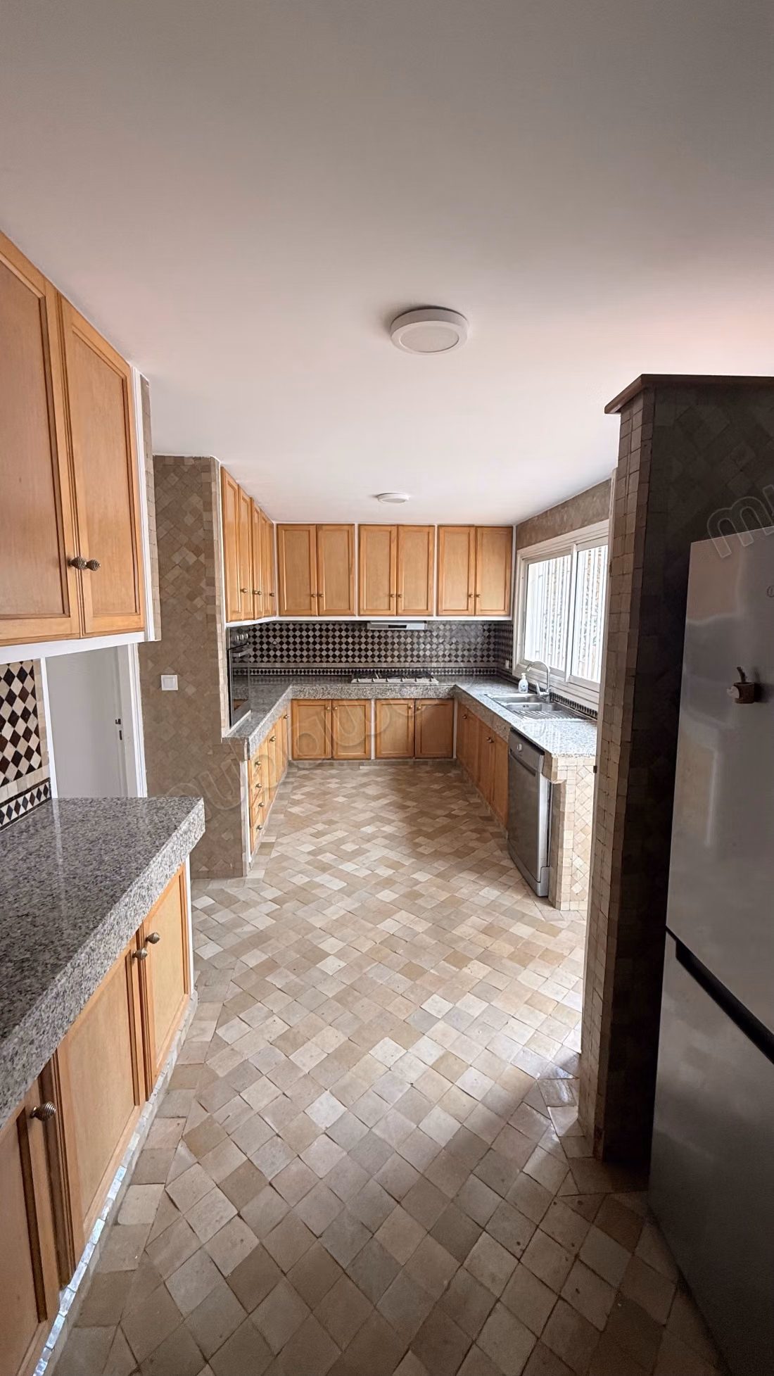 Villa excepcional EN ALQUILER bien situada en SOUISSI