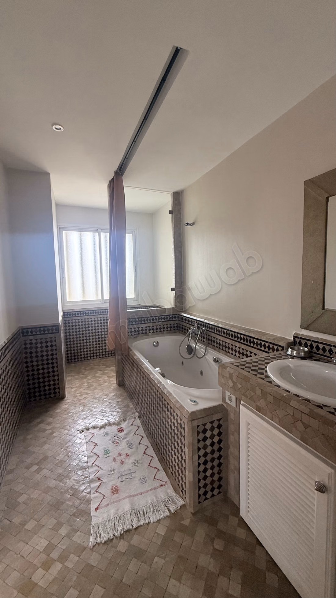Villa excepcional EN ALQUILER bien situada en SOUISSI