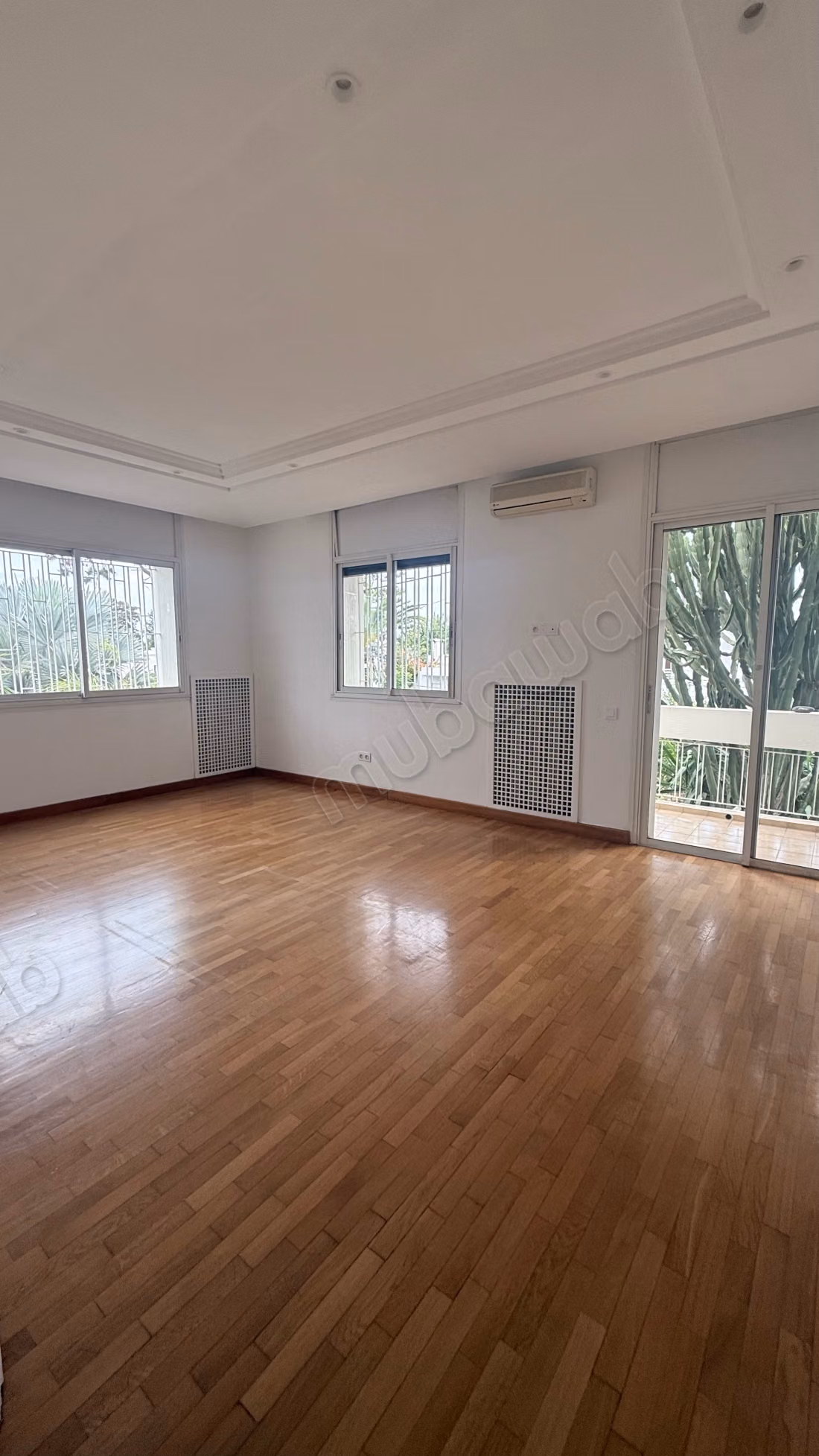 Villa excepcional EN ALQUILER bien situada en SOUISSI