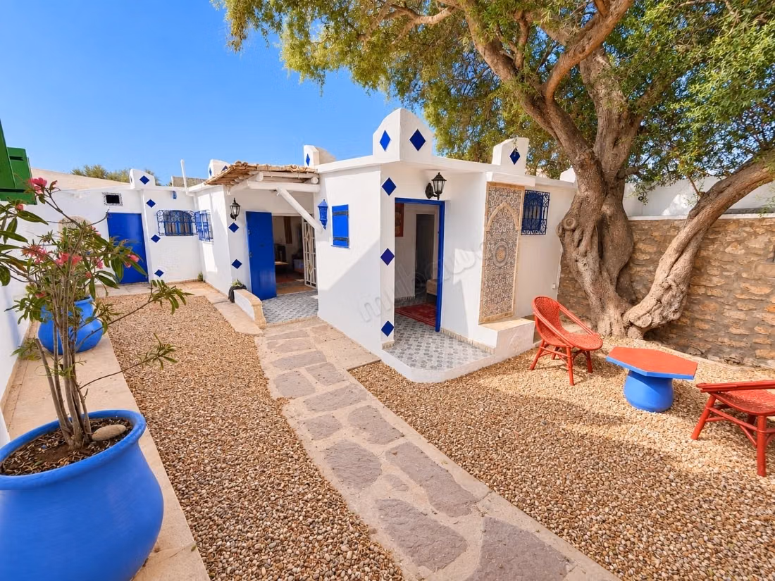 Villa with pool in urban area