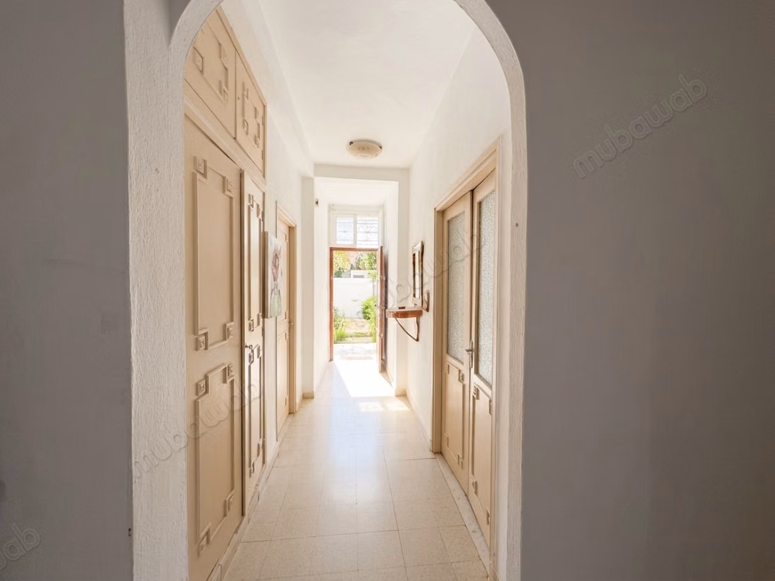 Villa su un piano di 540 m² giardino a Mégrine