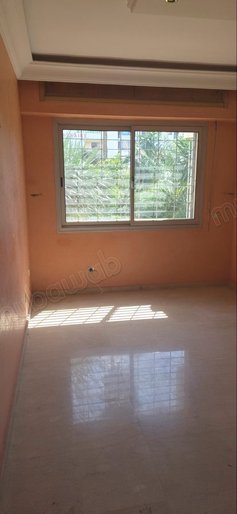 Apartamento en venta en las princesas. Superficie total de 170 m². Terraza y jardín