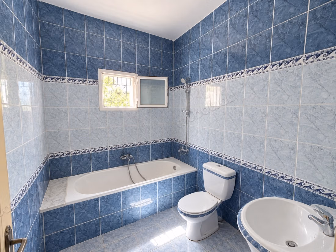 For Sale a Duplex in S3 located in Ezzahra