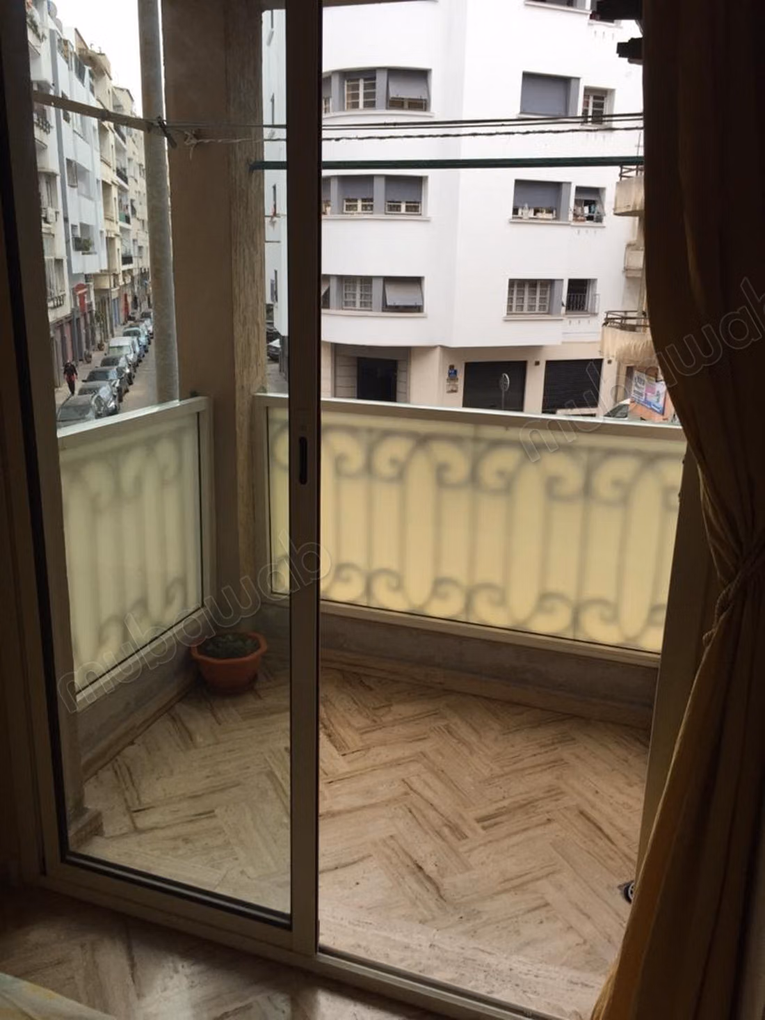 Alquiler de un apartamento en Mers Sultan. 2 hermosas habitaciones. Bien amoblado