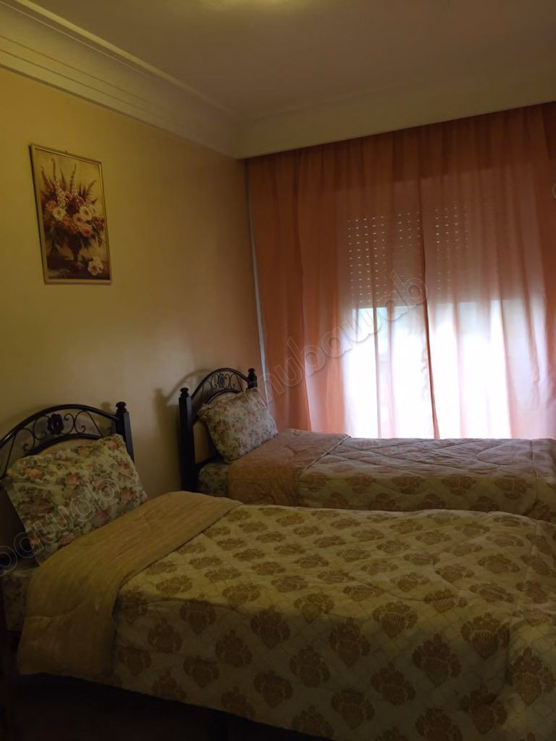 Alquiler de un apartamento en Mers Sultan. 2 hermosas habitaciones. Bien amoblado