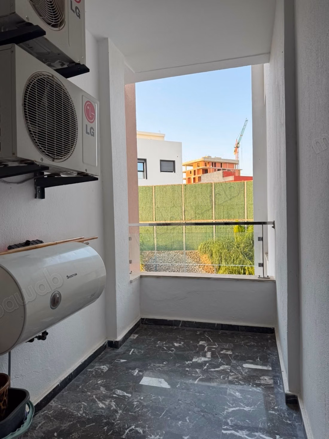 A LOUER: Appartement moderne avec piscine