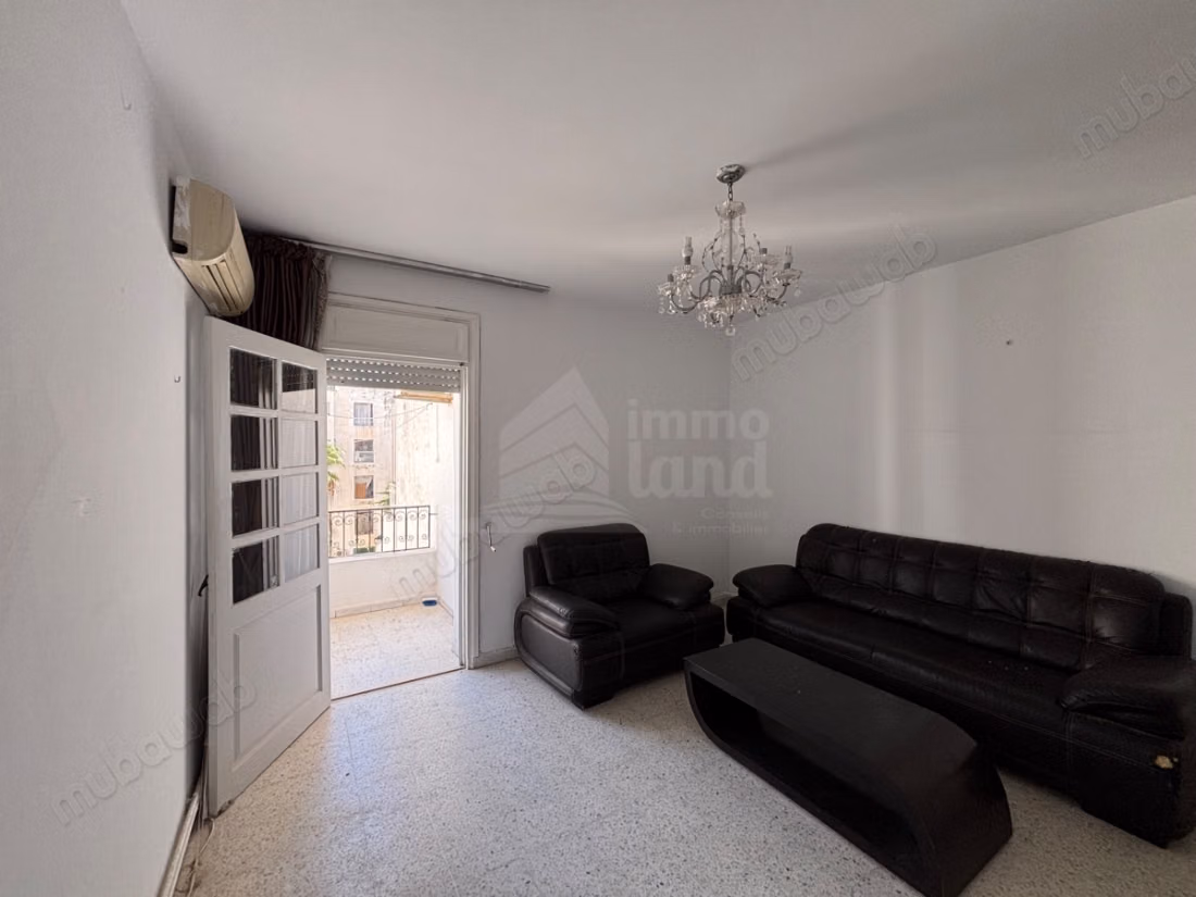 Appartement s3 à cité behi ladghem borj louzir ariana