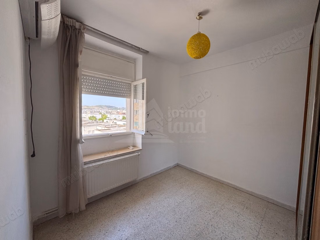 Appartement s3 à cité behi ladghem borj louzir ariana