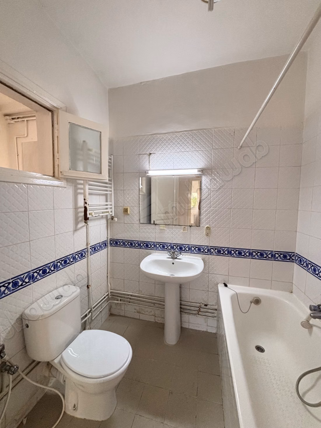 Appartement s3 à cité behi ladghem borj louzir ariana