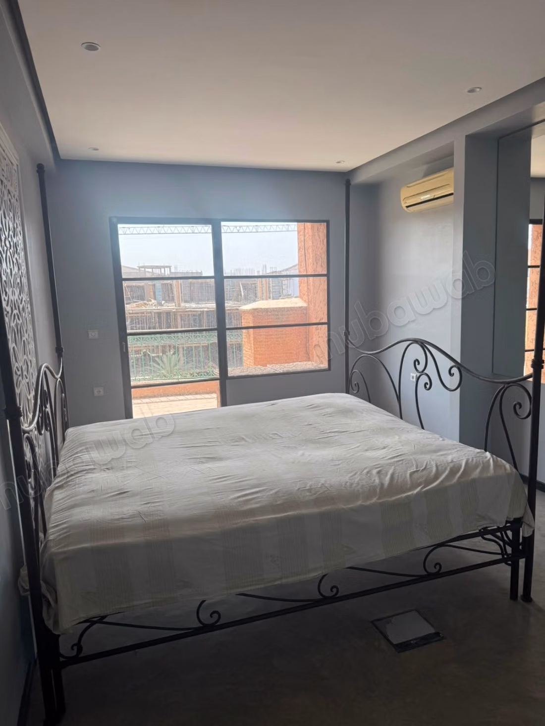 Appartement dernier étage, 120m², terrasse et parking s sol — 4