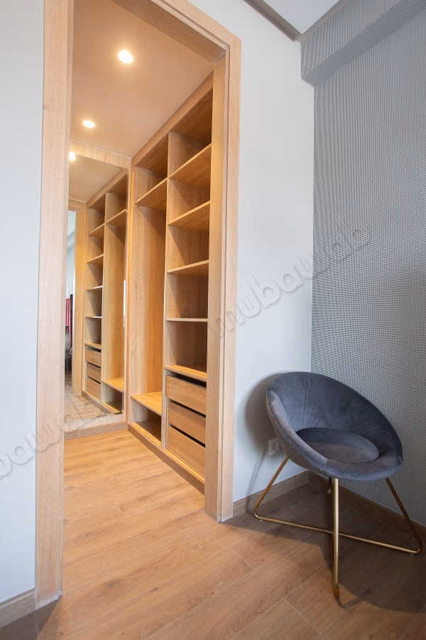 Bonito piso en venta. 4 habitaciones. Propiedad con piscina, aire condicionado integrado