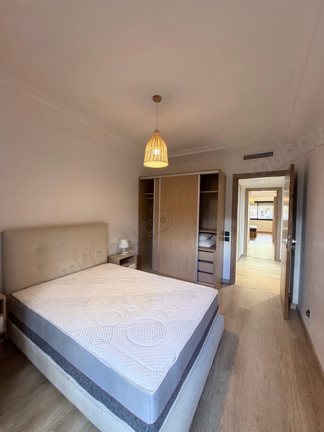 Appartement 3 chambre vide ou meuble racine