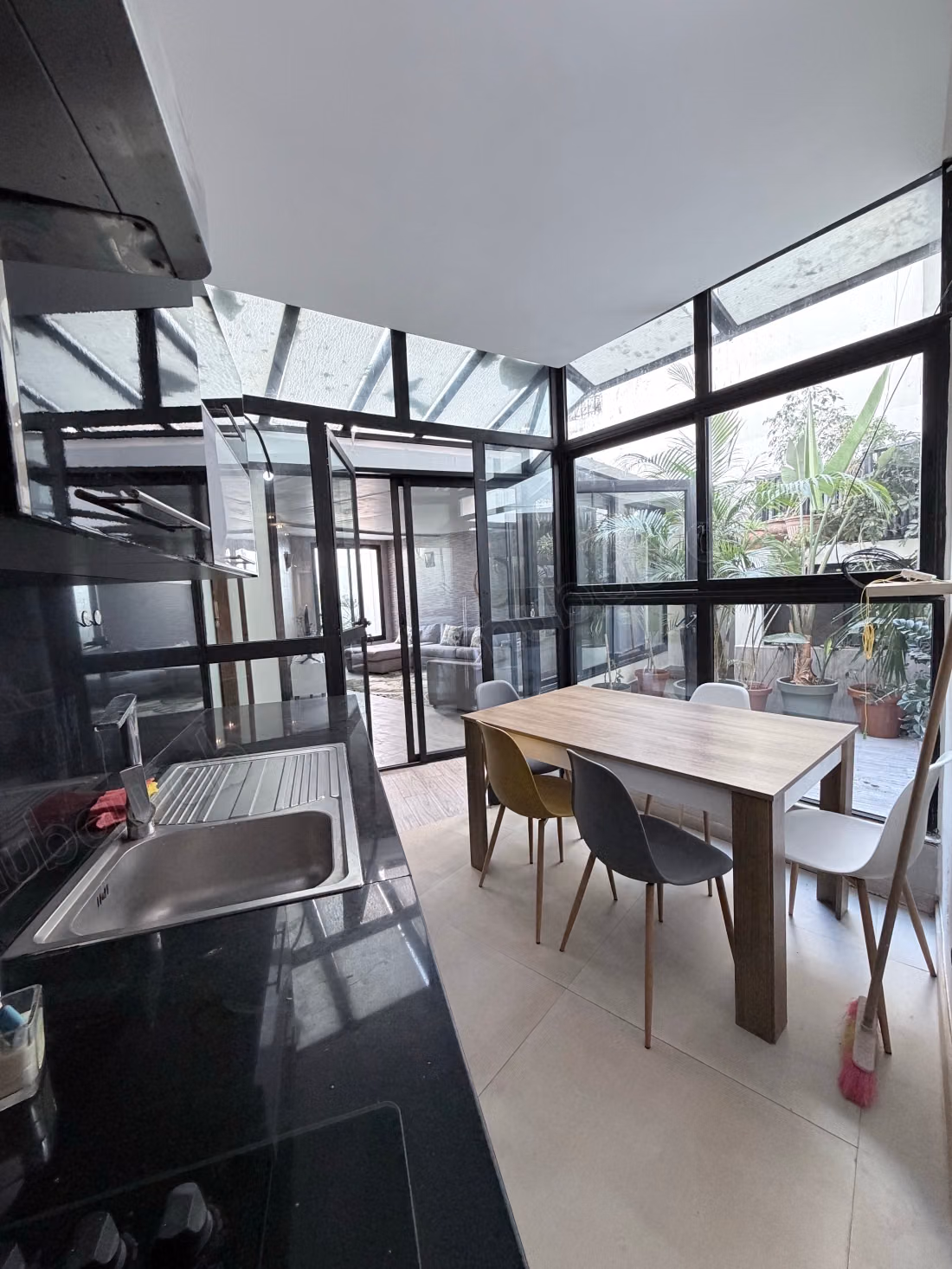 Appartement 3 chambre vide ou meuble racine