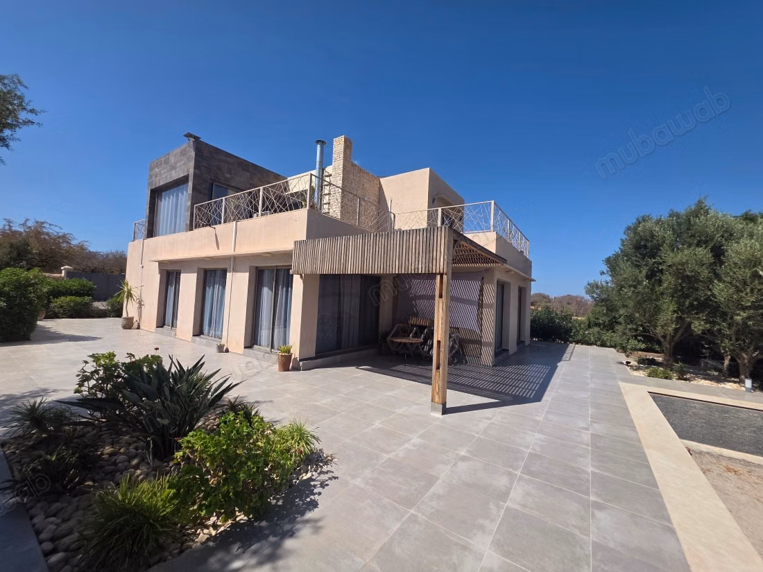 Luxury villa for sale in Idaougard. 5 comfortable rooms. Furnished