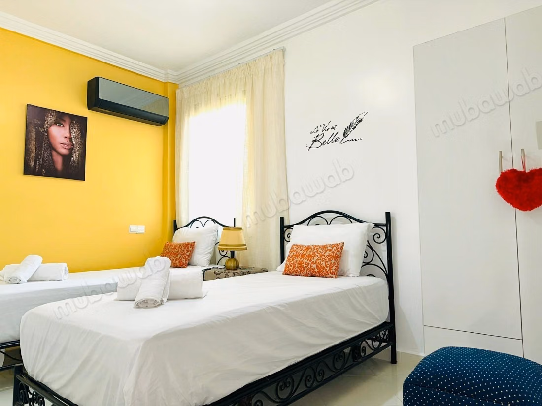 Location longue durée Appartement meublé 81 m² 2 chambres Résidence sécurisée avec piscine