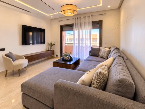 Très bel appartement central, meublé avec piscine