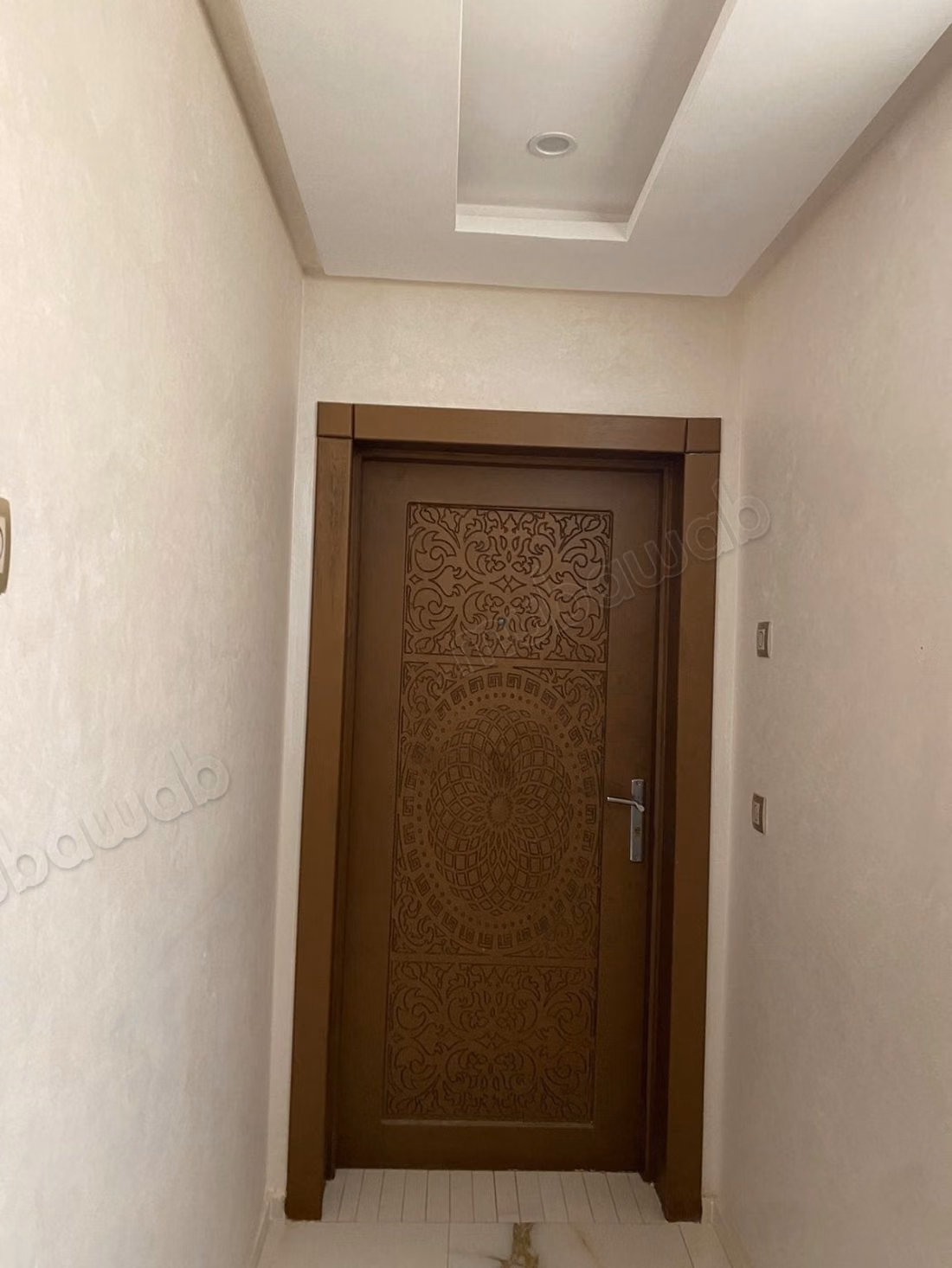 Encuentra un piso en alquiler en Hay el matar. 
1 Habitación. Conserje disponible, aire condicionado general