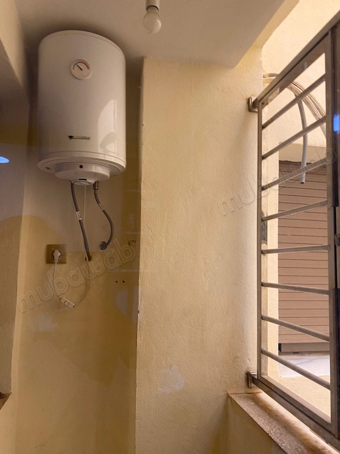 Encuentra un piso en alquiler en Hay el matar. 
1 Habitación. Conserje disponible, aire condicionado general