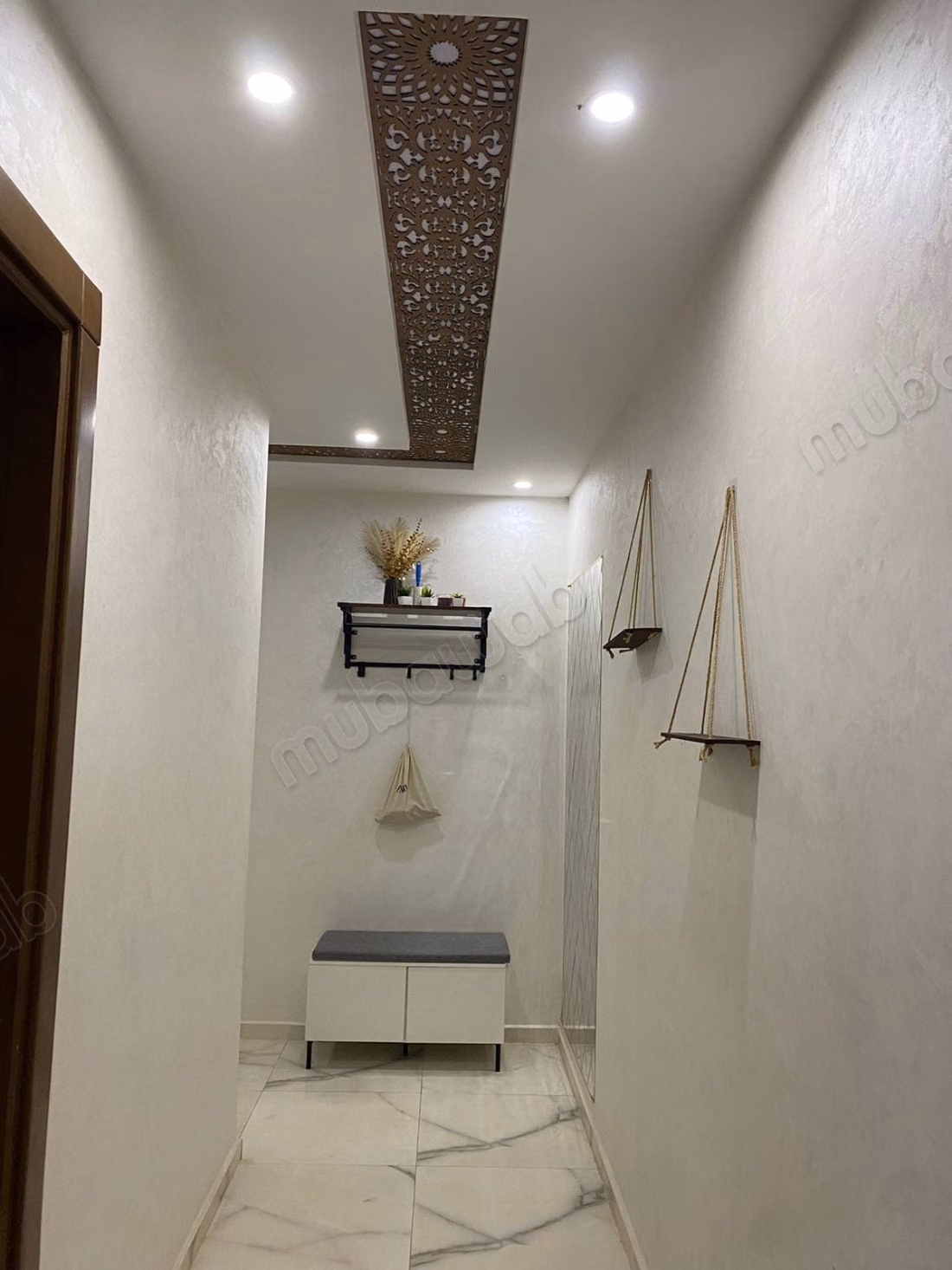 Encuentra un piso en alquiler en Hay el matar. 
1 Habitación. Conserje disponible, aire condicionado general