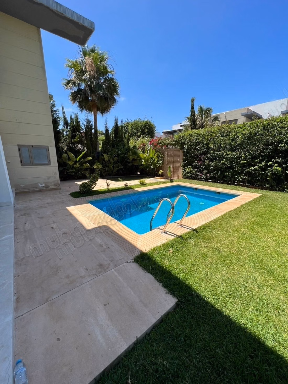 Splendid villa for sale in Dar Bouazza. Total area 261 m². Furnished