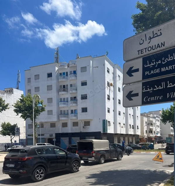 Sale of a beautiful apartment in M'Diq. 7 comfortable rooms. Well furnished