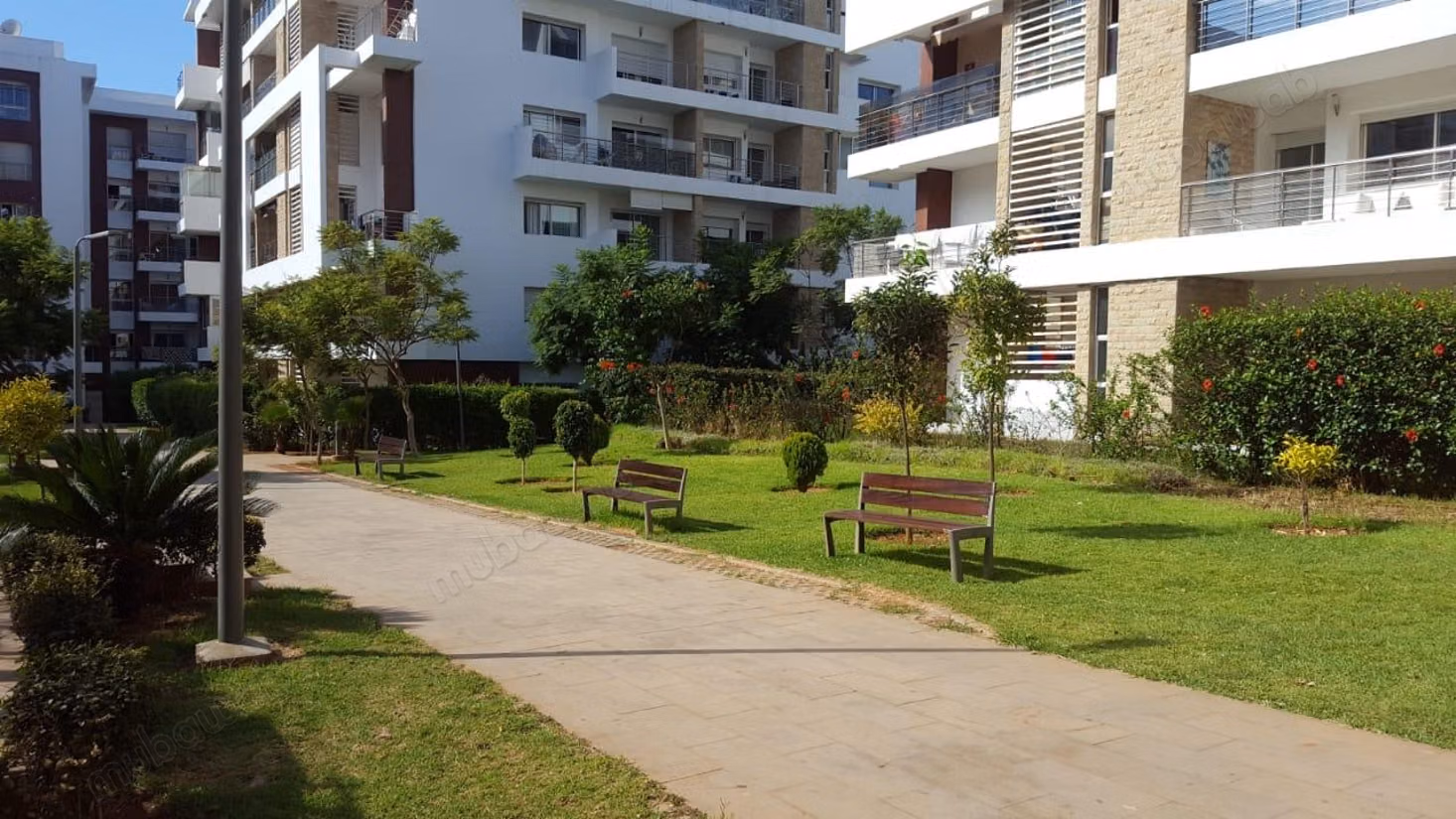 Affitto di un appartamento a Riyad. 4 camere confortevoli. Terrazza e ascensore