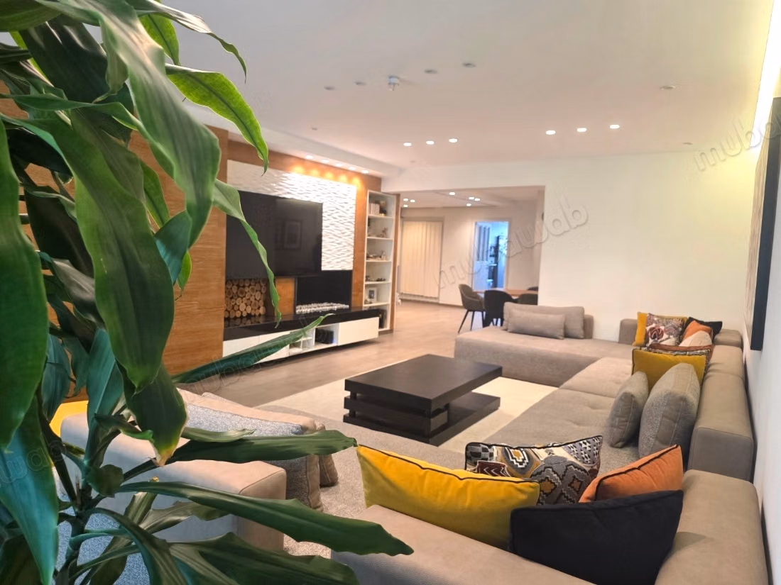 Beautiful spacious apartment Valfleuri