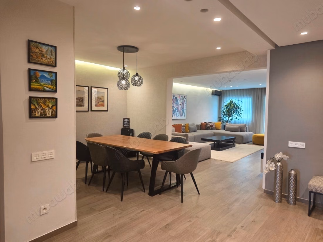 Beautiful spacious apartment Valfleuri