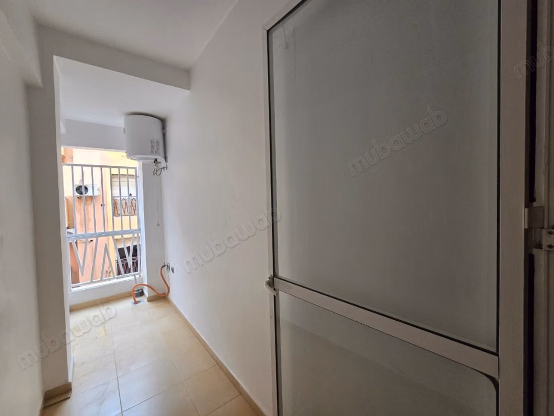 Lumineux appart vide Locat Longue duree