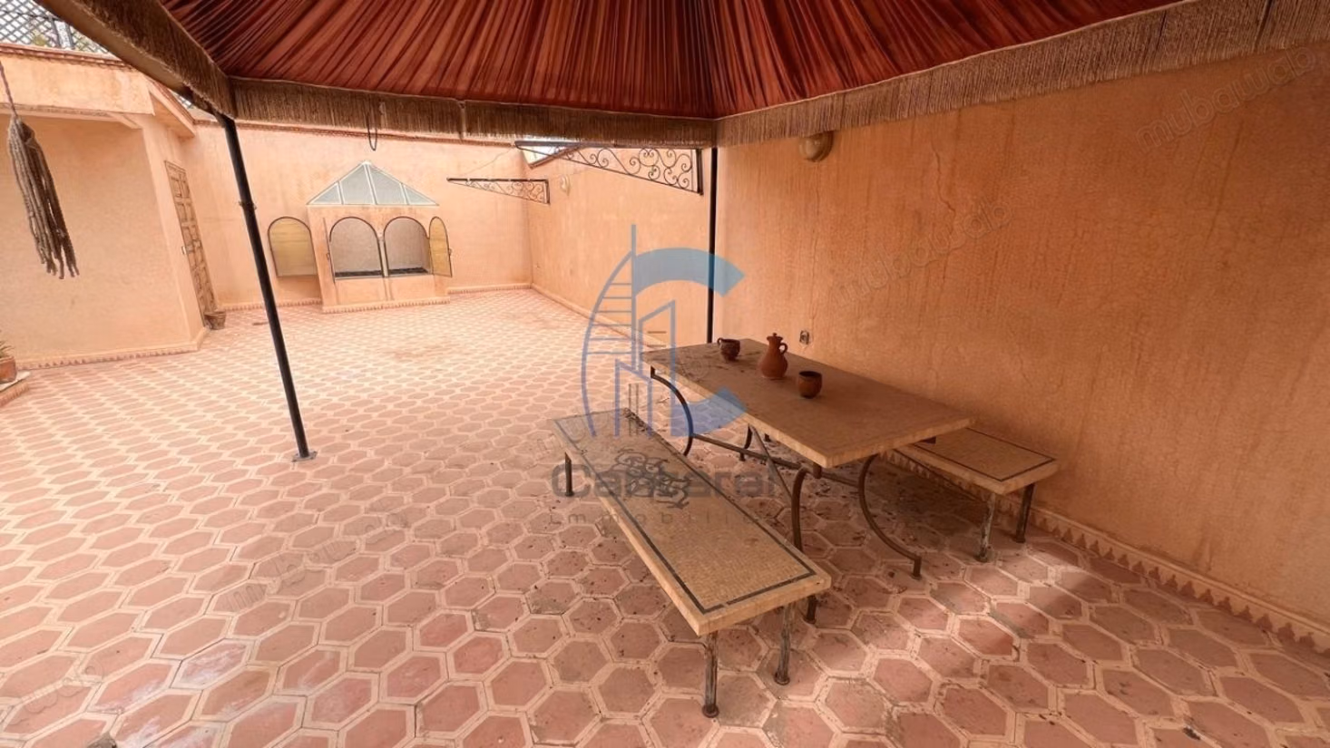 Riad tradicional 5 habitaciones posibilidad 7 titulado a la venta derb dabachi