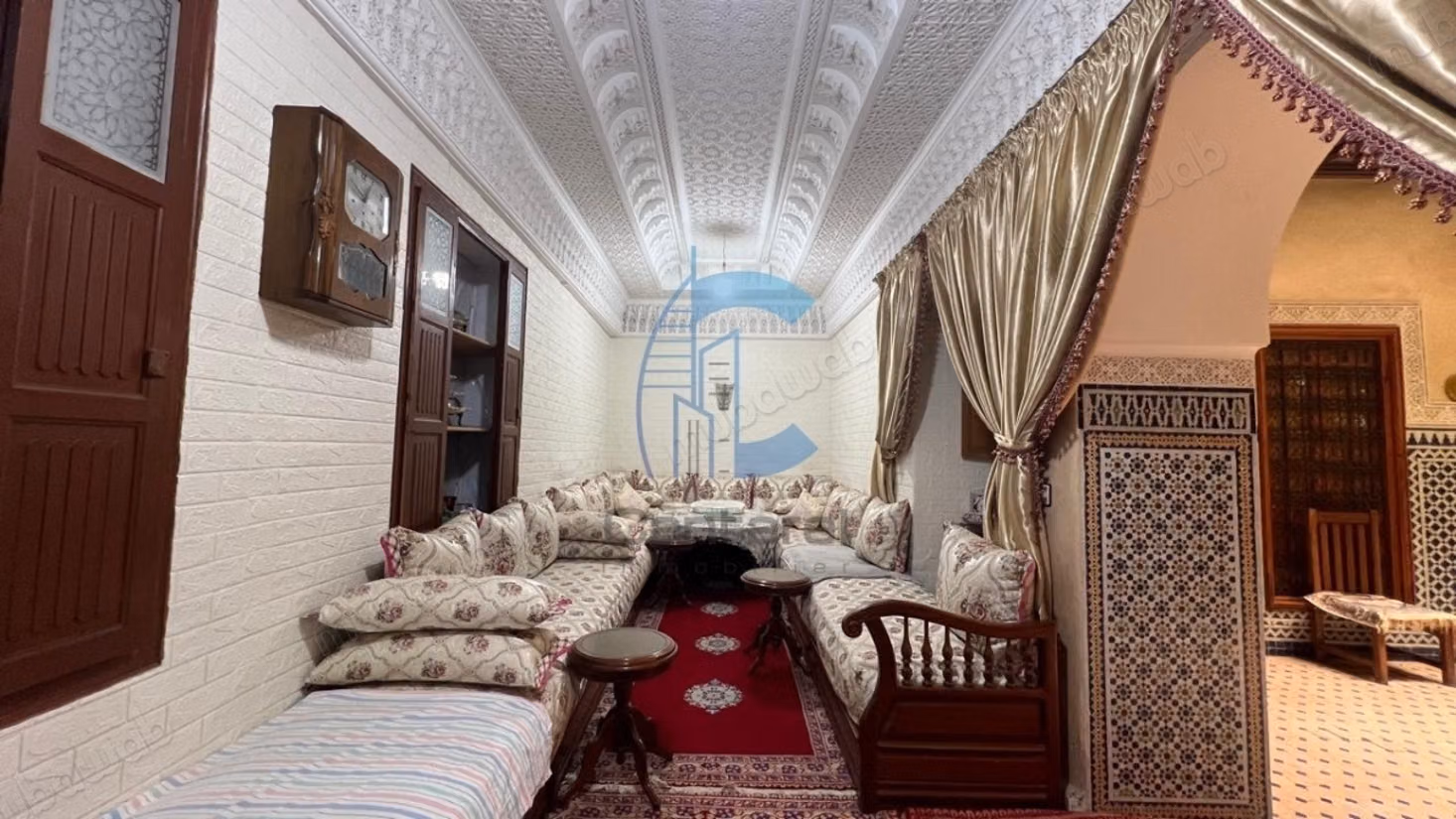 Riad tradicional 5 habitaciones posibilidad 7 titulado a la venta derb dabachi