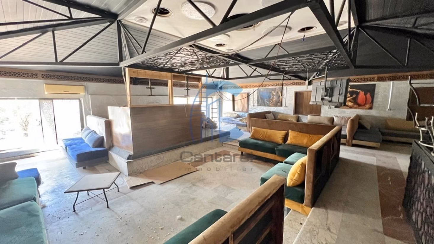 Negozio di 300 m² con titolo in un'area trafficata in vendita su Route d'Agadir