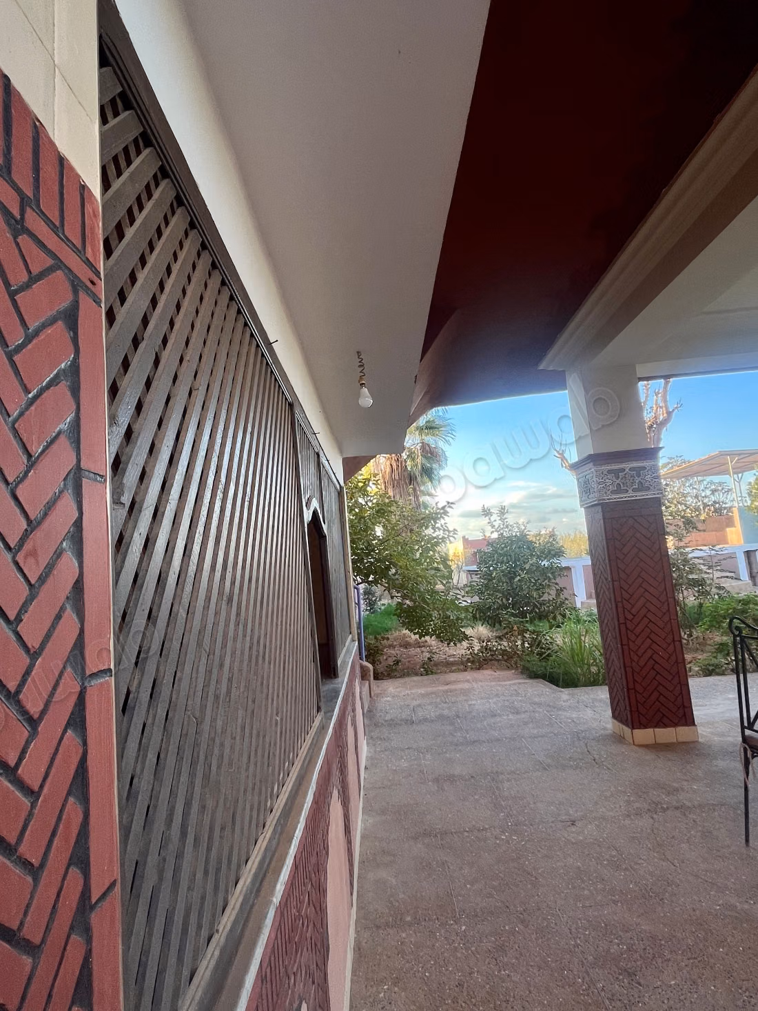Farm for sale in Route de Ouarzazate.
Large area 7200 m²