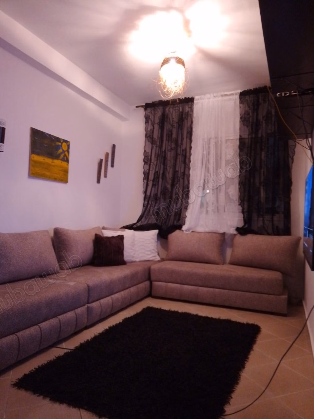 Splendido appartamento in affitto a Hay Salam. 3 grandi stanze. Ammobiliato
