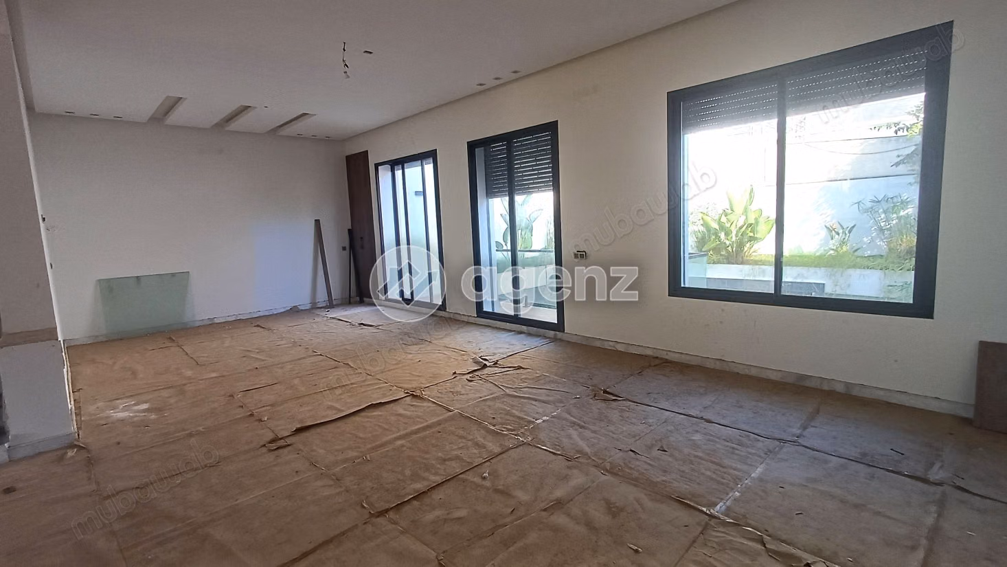 Villa à vendre 500 m², 4 chambres 
Sidi Maarouf 
Casablanca
