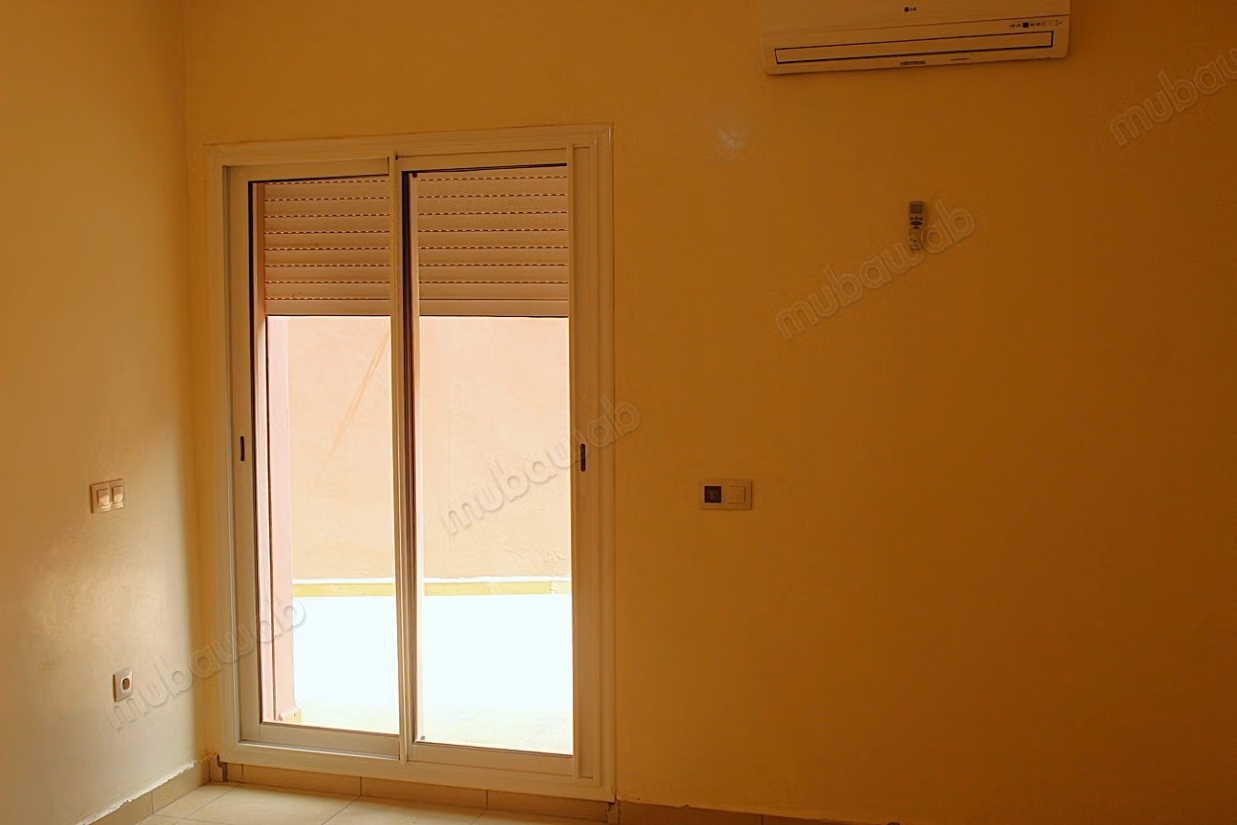 Grand 3 chambres en Rdc a Victor HUGO