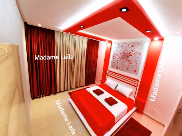 Appartamento Prestigioso Arredato con Wi Fi e Piscina