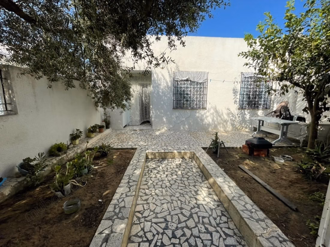 For sale independent villa S2 in Cité Ennour