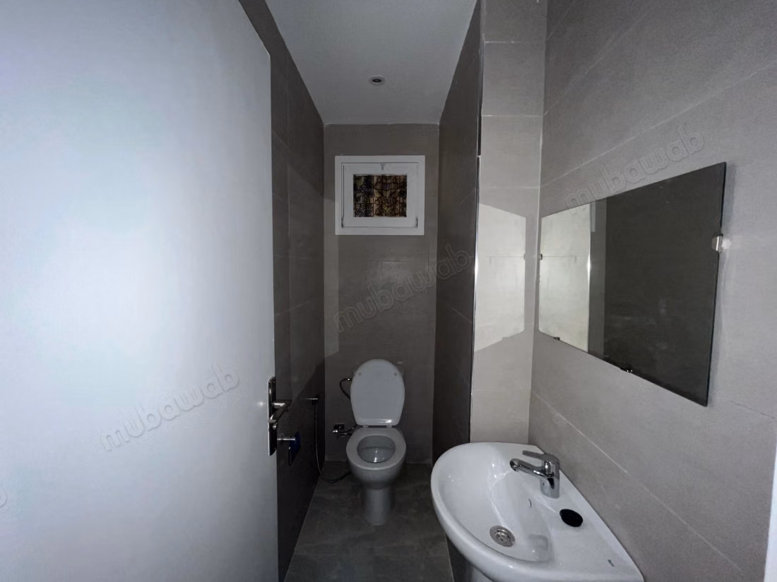 Empty Apartment or Office for Rent – Gueliz