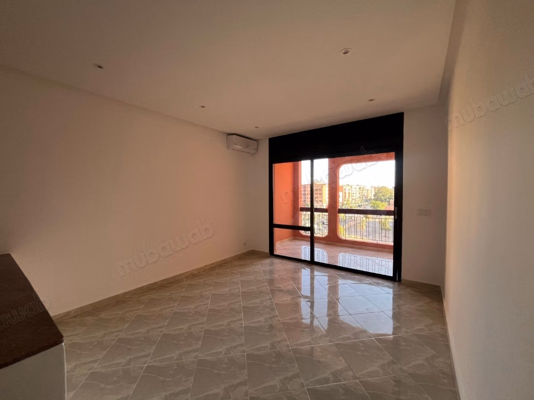 Empty Apartment or Office for Rent – Gueliz