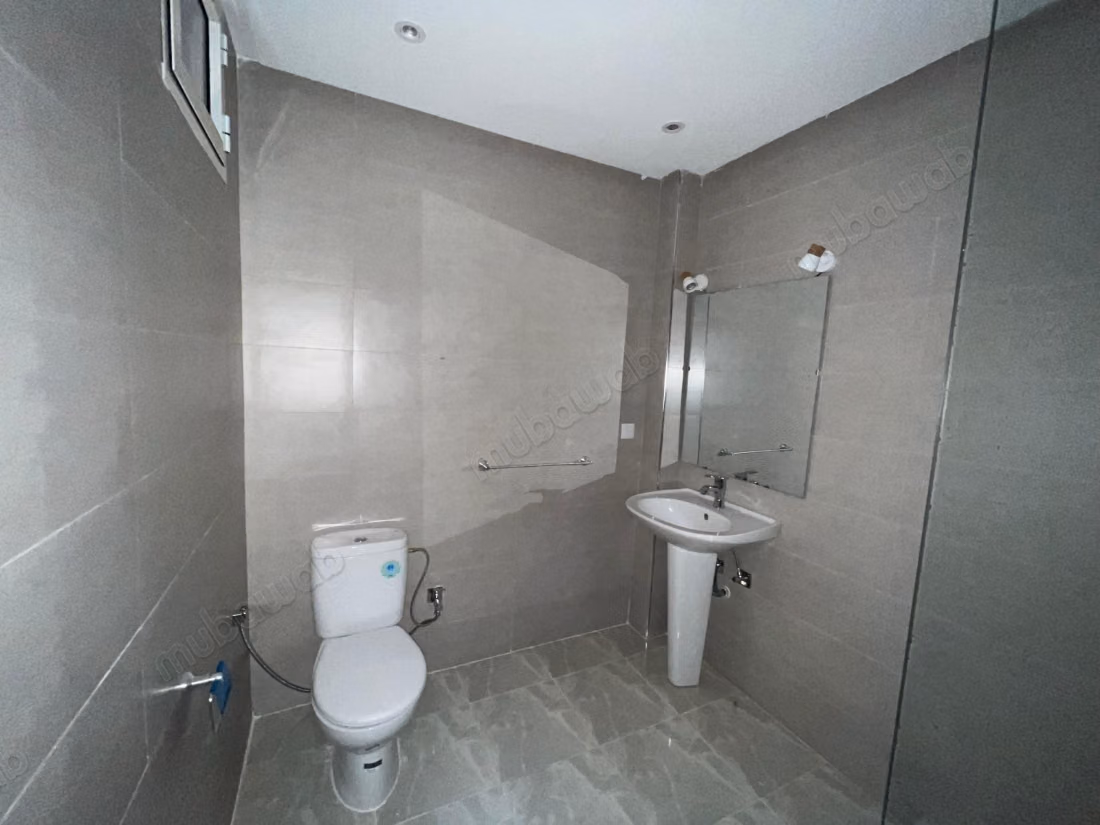 Empty Apartment or Office for Rent – Gueliz