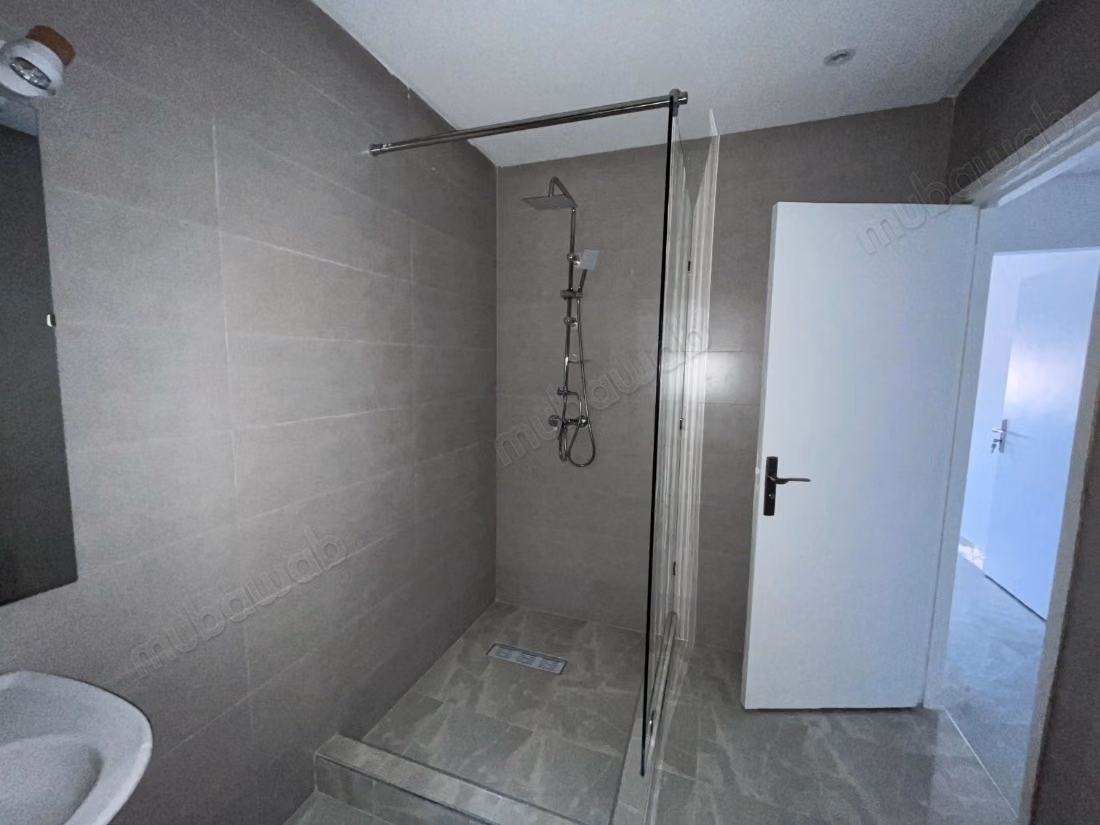 Empty Apartment or Office for Rent – Gueliz