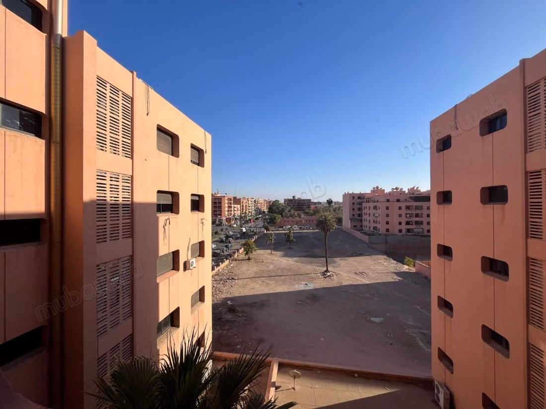 Empty Apartment or Office for Rent – Gueliz