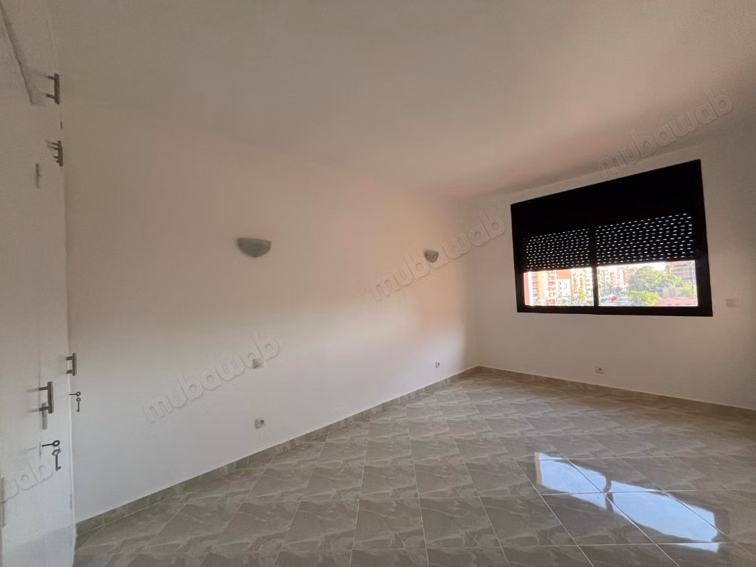Empty Apartment or Office for Rent – Gueliz